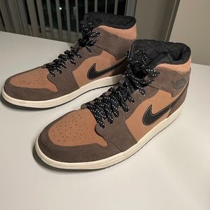 Air Jordan 1 Mid Brown Suede Snickers